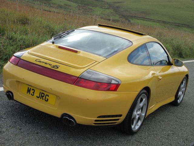 Porsche 911 Carrera 4S Turbo